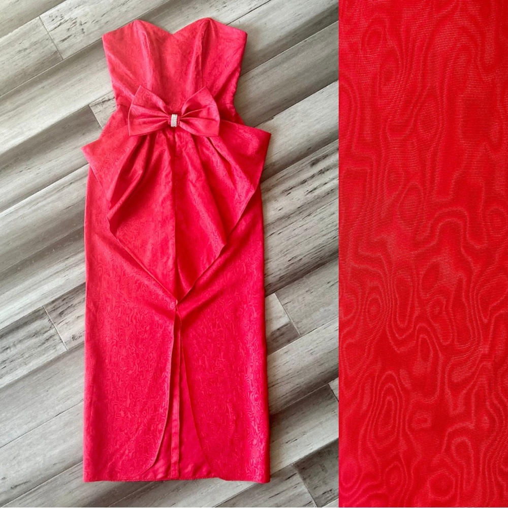 Vintage 1970-80s Roberta California Strapless Red Swirl Brocade Gown Midi Dress